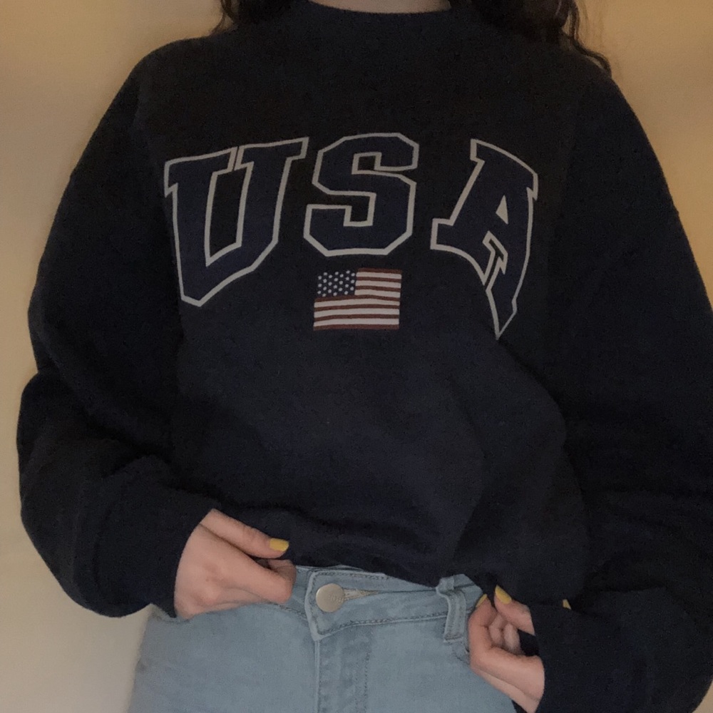 Navy blue USA crew neck sweater🇺🇸